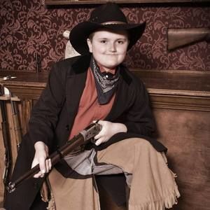 Meet your Posher, April